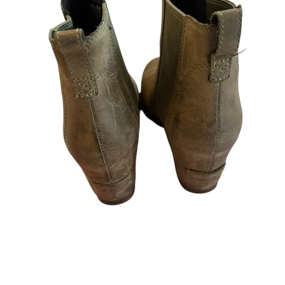 Womens SOREL Lea Elk II Peatmoss Olive Green Leather Hidden Wedge Chelsea 7.5 - Picture 4 of 8